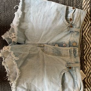 levi shorts